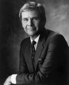 Tom Brokaw Tom Brokaw, Greatest Generation, History Of Television, People Of Interest, Happy Birthday To Us, Left Wing, Interesting People, News Anchor, Television Program