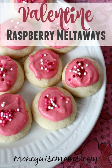 A treat that melts in your mouth, these Raspberry Meltaway cooikies are the perfect combo of sweet frosting and bite-sized shortbread cookie. Raspberry Meltaways, Winter Party Foods, Sweet Treat Recipes, Valentine Food, Peppermint Crunch, Meltaway Cookies, Peppermint Recipes, Cookie Exchange Recipes, Food For Kids