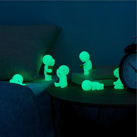 Glow In The Dark Room, Smiski Glow, Co Sleeping, Bedtime Ritual, Little Creatures, Dark Material, Construction Toy, Sonny Angel, Support Mural