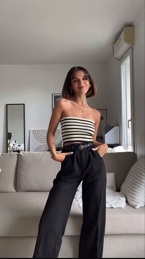 Classy Tube Top Outfit, Black Tube Top Outfit Aesthetic, How To Style Tube Tops, Summer Fashion Outfits Casual Classy, Outfit Ideas Primavera, Tube Tops Outfit, New Money Outfits, Cute Tube Top Outfits, How To Style A Tube Top