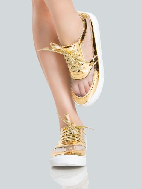 Shop Metallic Transparent Sneakers GOLD online. SheIn offers Metallic Transparent Sneakers GOLD & more to fit your fashionable needs. Transparent Sneakers, Diy Sneakers, Women Casual Shoes, Cinderella Shoes, Neon Fashion, New Looks, Jelly Shoes, Mesh Shoes, Trainer Sneakers