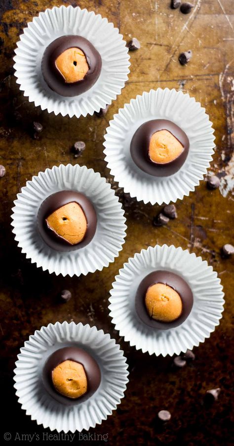 4-Ingredient Protein Buckeyes Home Made Candy, Low Calorie Recipes Dessert, Peanut Butter Candy, Slow Cooker Recipes Healthy, Free Candy, Dinners For Kids, Chocolate Peanuts, Holiday Cooking, Canned Food