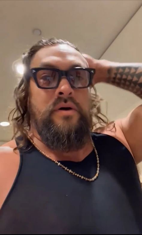 Jason Momoa Video Call, Jason Momoa Videos, Jason Momoa Selfie, Jason Momoa Kids, Jason Momoa Body, Aquaman Actor, Jason Momoa Shirtless, Jason Momoa Aquaman, Trace Adkins