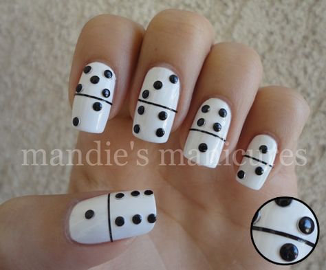 Th Art of Dominos Girls Nail Designs, Carpet Outfits, Fancy Hands, Nail Art Disney, Red Carpet Outfits, Simple Nail Art Designs, Diy Nail Designs, Pretty Hands, Unique Nails