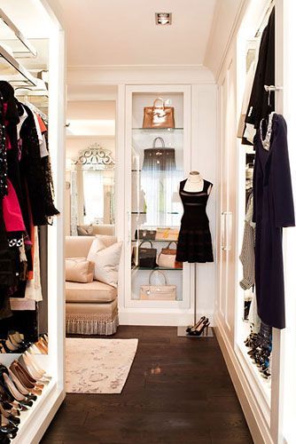 love this dressing room... lots of lights and mirrors to make this hallway work. Dressing Room Closet, Amazing Closets, Beautiful Closets, Open Closet, Real Estat, Dream Closets, Clothes And Shoes, Room Closet, Closet Inspiration