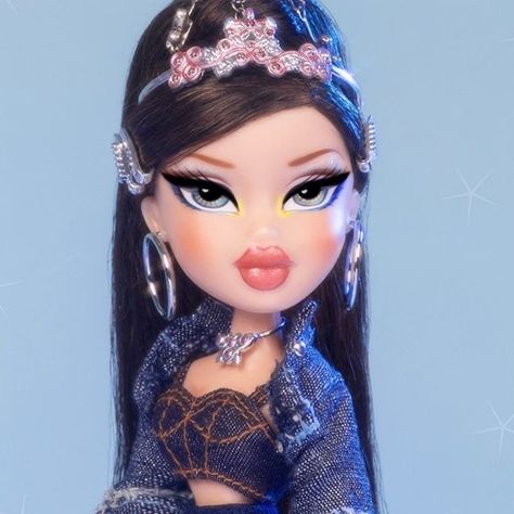 Encantadora💖💅 Bratz Doll Halloween Costume, Bratz Doll Makeup, Bratz Halloween Costume, Black Bratz Doll, Bratz Doll Outfits, Brat Doll, Doll Halloween Costume, Bratz Girls, Doll Aesthetic