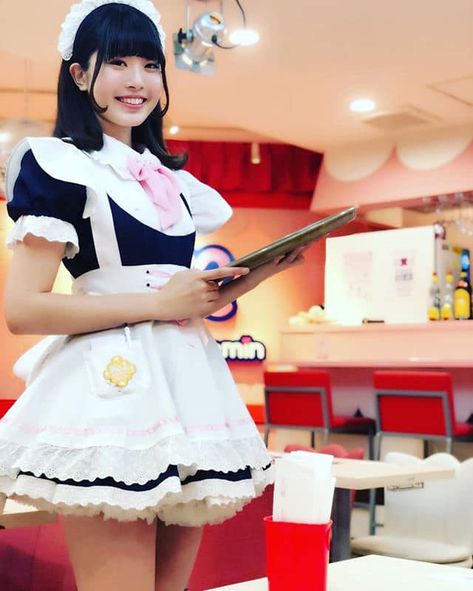 Maid Cafe Tokyo Japan Maidreamin 4 Cafe Japan, Maid Cafe, Maid Outfit, Model Inspo, Cafe Style, Cute Costumes, Maid Dress, Girls Rock, Kawaii Girl