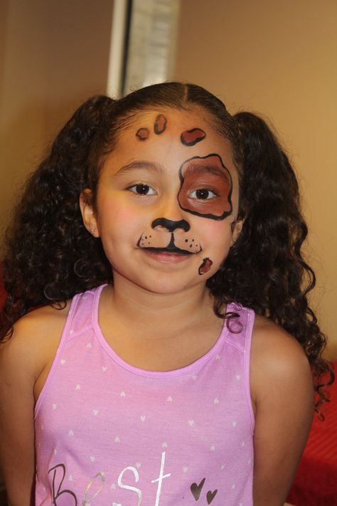 Simple Puppy Face Paint, Face Painting Dog Easy, Easy Puppy Face Paint, Halloween Dog Makeup Puppy Face, Sky Face Paint Paw Patrol, Simple Dog Makeup, Dog Makeup Kids, Easy Animal Face Paint Ideas For Kids, Simple Dog Face Paint