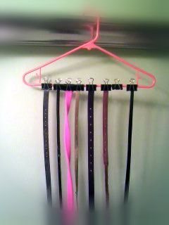 Attach binder clips to a hanger to hang belts in a closet. No more wadded up belts and leather creases! Belt Rack, How To Hang, Binder Clips, Coat Hanger, Clothes Hanger, No More, Home Organization, Belts, House Styles