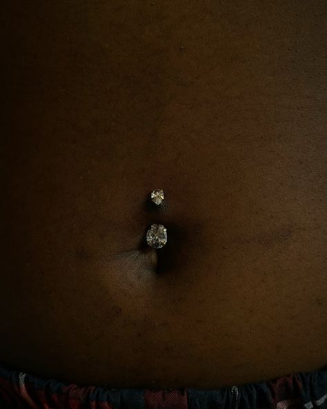 Bellybutton piercing by us 💋 #PiercingVibes #ExpressYourself #PiercingGoals #PiercingPerfection #bellybuttonpiercing #piercing #bodypiercing #PiercingArt #BodyModification #PiercingStudio #PiercingLife #TattooAndPiercing #abuja #InstaPiercing #PiercingAddict #bellybuttonpiercing #navelpiercing #PiercingLovers #FashionPiercing#PiercingCommunity #AbujaPiercing #AbujaStyle #AbujaFashion #AbujaTrends #AbujaTattoo #AbujaBeauty #baze #bazeuniversity #explore #explorepage Belly Piercing Black Women, Piercing Black Women, Body Modification, Belly Piercing, Black Women, Tattoos, Quick Saves, Black