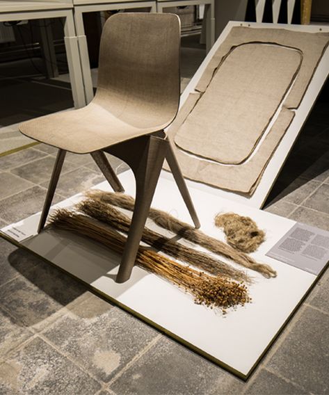 christien meindertsma wins dutch design award with biodegradable flax chair Eco Product Design, Eco Design Product, Nomadic Furniture, Sustainable Furniture Design, Recycle Design, Eco Furniture, Vintage Furniture Design, Flat Pack Furniture, Eco Living