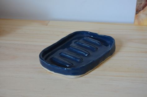 Clay Soap Holder, Airdryclay Ideas, House Things, Ceramics Pottery Art, Ceramics Pottery, Clay Ideas, Soap Holder, Dry Clay, Blue Ceramics