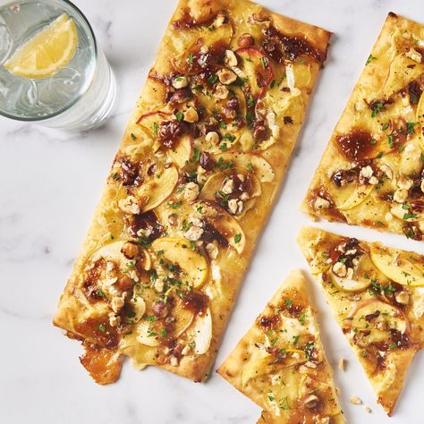 Orange Fig, Apple, & Brie Flatbread | Our Recipes | FOODMatch Brie Flatbread, Apple Brie, Fig Spread, Brie Recipes, Onion Jam, Orange Recipes, Specialty Foods, Flatbread, Caramelized Onions