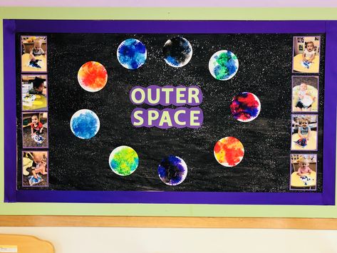 Outer Space Bulletin Board. Planet Art Project. Spaces and Places Theme. Infant Classroom. Places And Spaces For Infants, Outer Space Bulletin Boards Preschool, Places And Spaces Toddler Theme, Spaces And Places Toddler Activities, Places Theme For Infants, Spaces And Places Activities For Infants, Spaces And Places Theme For Toddlers, Spaces And Places Theme For Infants, Space Bulletin Board Ideas