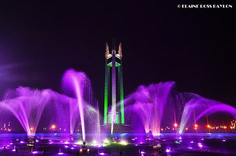 Quezon Memorial Circle  #Philippines #Pilipinas #Pinoy #hangout #QuezonCity #chillout Quezon City Memorial Circle, Qatar Travel, Penang Malaysia, Quezon City, Doha Qatar, World Cities, Cheap Travel, Space Needle, Doha