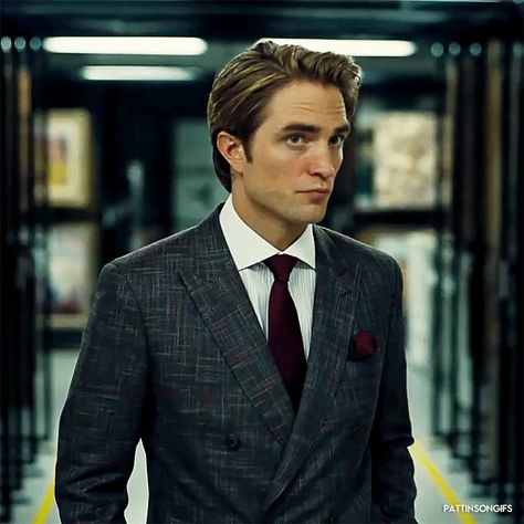 robert pattinson gifs on Twitter: "… " Neil Tenet, Robert Pattinson Movies, Robert Pattinson Twilight, Robert P, Robert Douglas, Cedric Diggory, Christopher Nolan, Edward Cullen, The Twilight Saga