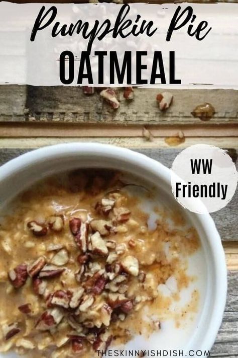 So creamy and delicious, this Pumpkin Pie Oatmeal is a quick and healthy stovetop breakfast recipe that provides a warm bowl of comforting oatmeal with the essence of fall that we all know and love! #pumpkinpie #oatmeal #smartpoints #ww Stovetop Breakfast, Top Breakfast Recipes, Pumpkin Pie Oatmeal, Pumpkin Pies, Lost 100 Pounds, Pumpkin Oatmeal, Delicious Breakfast Recipes, Healthy Diet Recipes, Healthy Smoothie