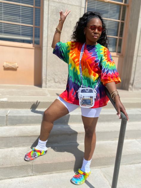 Crocs fashion #bikershort #crocs #tyedye #addidasshoes #melanin #summer #thrifted Tie Dye Crocs Outfit, Crocs Summer Outfits, Crocs Fashion Street Styles, Crocs Ootd, Crocs Outfit Aesthetic, Crocs Outfit Summer, How To Wear Crocs, Croc Outfits, Crocs Outfit