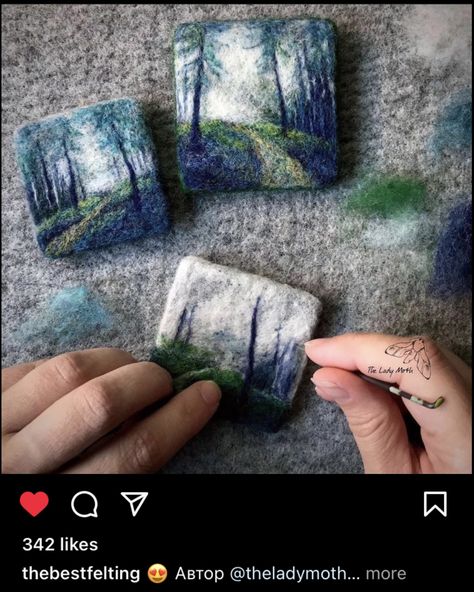 Waldorf Needle Felting, Needle Felted Paintings, Needle Felt Pictures Ideas, Landscape Felting, Felted Plants, Felting Christmas, Needle Felting Ideas, Art Felting, Cottage School