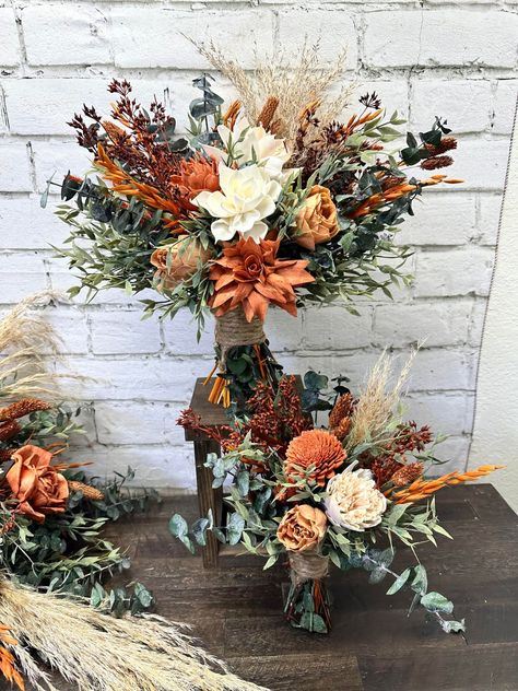 Western Wedding Decorations, Vibrant Decor, Bridesmaids Bouquet, Fall Flower Arrangements, Rustic Wedding Bouquet, Babies Breath, Fall Wedding Centerpieces, Dried Bouquet, Decor Flowers