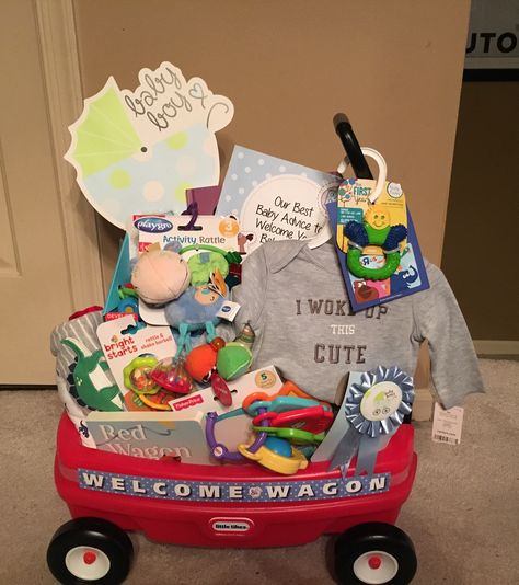 Create a welcome wagon containing gifts using a toddler sized Little Tykes wagon. Wagon Basket Gift Ideas, Welcome Wagon Ideas, Welcome Wagon Baby Shower Gift, Wagon Baby Shower Gift, Wagon Ideas, Baby Shower Fishing, Welcome Wagon, Girls Xmas Gifts, Fishing Baby