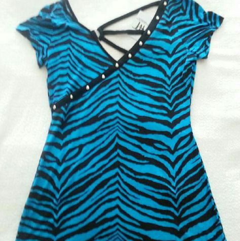 New With Tags Fun Zebra Print Top! Excellent Condition! Smoke Free Home. Size Large. From Hot Topic. Zebra Outfit, Silly Outfits, Zebra Print Clothes, 2014 Core, Rainbow Zebra Print, Outfit Store, Zebra Print Shirt, Blue Zebra Print, Zebra Print Top