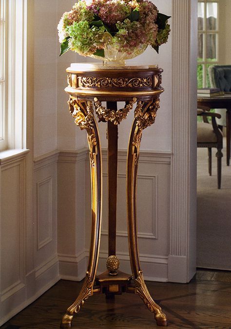 Antique Gold Decor, Regency Style Interior, Stools Design, Corner Console, Wood Pedestal Stand, Modern Baseboards, Wood Carving Furniture, Classical Furniture, Decorative Crafts