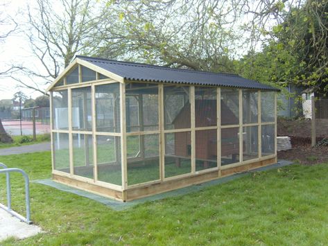 Jim Vyse Arks » Blog Archive Large Enclosed Run with Apex Onduline Roof - Jim Vyse Arks Chicken Run With Roof, Duck Coop, Timber Truss, Poultry House, Apex Roof, Duck Pins, Duck House, Chicken Run, Treated Timber