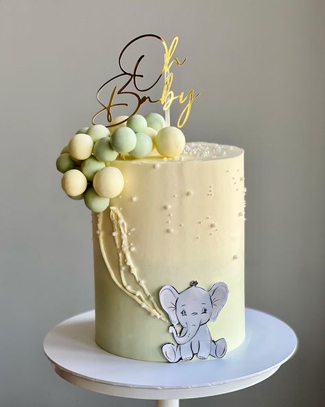 Gender Reveal Cake Elephant Theme, Baby Shower Gender Reveal Cake, Cake Elephant, Elephant Cakes, Ombre Cake, Elephant Theme, Gender Reveal Cake, Cake Balls, Baby Gender Reveal