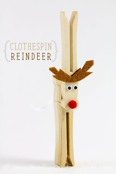 Peg Reindeer, Clothespin Reindeer, Mud Pies, Christmas Clothespins, Pin Crafts, Cute Christmas Decorations, Reindeer Craft, Wreath Ornament, Paw Paw