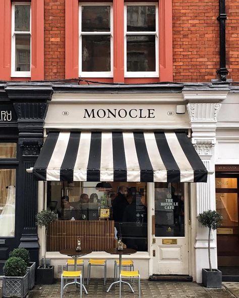 Monocle Café, London Aesthetic Coffee Shops, Cutest Cafes, Monocle Cafe, French Coffee Shop, London Coffee Shop, Best Markets In London, Shops In London, Cafe Exterior, Work Cafe