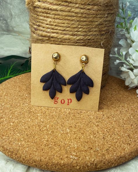 Black is 🖤 Summer vibes !! #black By @girl_of_pandora 💌 DM for further details 🗳 Polymer clay earrings, made with live, new collection, earrings collections, collection, new launch, jewellery collection, jewellery making, floral jewelry, floral jewellery, trend, explore post, indo Western style, jewellery maker, customised gifts, match your outfit, high jewellery, fine jewelry, jewellery blogger online shopping, shop now #newcollection #earringscollection #launchday #earringsseason #han... Jewellery Maker, Customised Gifts, High Jewellery, Floral Jewelry, Indo Western, Floral Jewellery, New Launch, Jewelry Maker, Earrings Collection