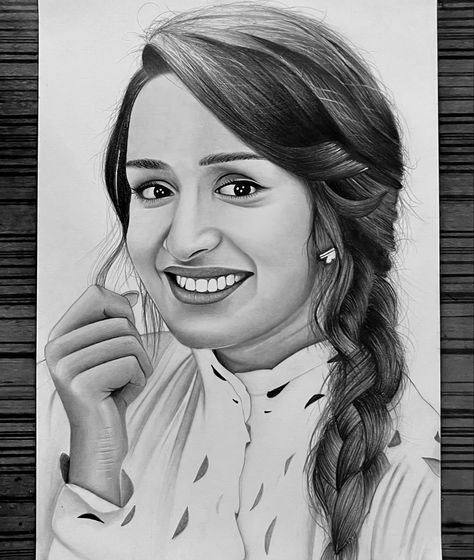 Drawing Of Shraddha Kapoor, Celebrity Portraits Drawing Sketch, Realistic Eye Tattoo, Girls Drawing, Digital Painting Photoshop, Sketch Images, Soft Pastels Drawing, Pencil Drawing Images, Portraits Drawing