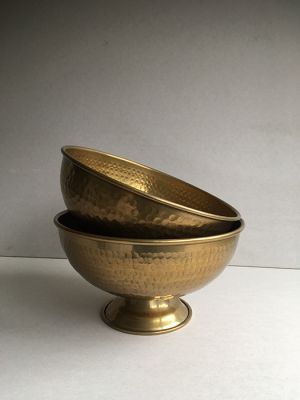 Gold brass bowl arrangements for one of the table centre designs... Prop Hire, Wedding Vases, Table Centers, Aged Brass, Antique Brass, Serving Bowls, Decorative Bowls, Floral Design, Brass