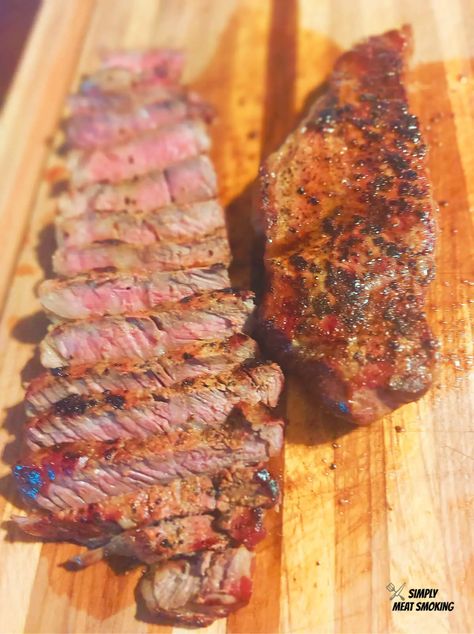 Smoked NY Strip On A Traeger - Simply Meat Smoking Grilled Ribs, Pellet Smoker Recipes, Paleo Bbq, Hibachi Recipes, New York Strip Steak, Steak Rubs, New York Strip, Ny Strip Steak, Smoked Beef Brisket