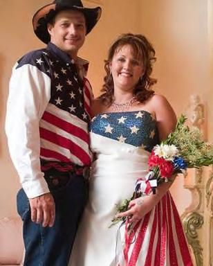 @Mary Walling . You like this right? Worst Wedding Photos, Ugly Wedding, Weird Wedding Dress, Ugly Wedding Dress, Camo Prom Dresses, Tacky Wedding, Simple Wedding Dress Casual, Wedding Fail, Ugly Outfits