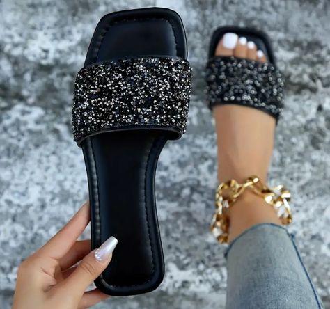 Glittery Sandals, Black Dress Outfit, Rhinestone Slides, Simple Sandals, Open Toe Slippers, Fashion Slippers, Rhinestone Sandals, Leather Sandals Flat, Casual Slippers