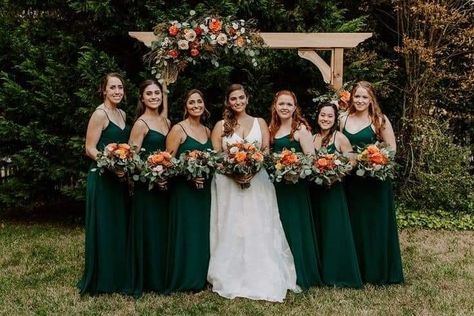 Fall Wedding Ideas Green Color Schemes, October Wedding Ideas Green, Evergreen Fall Wedding, Fall Wedding With Green Dresses, Pine Color Bridesmaid Dresses, Emerald Fall Wedding Colors, Forest Green Wedding Bridesmaid Dress, Flowers For Dark Green Dress, Fall Wedding Colors Dark Green