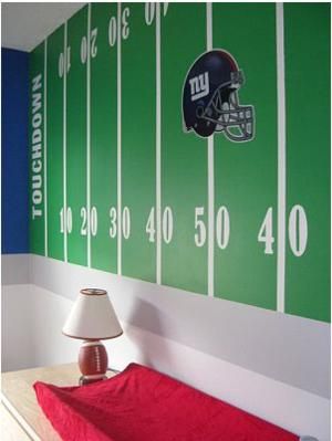 This is by far my favorite pin to date - Sports Kids Room Deco! I am going to do this for my son's room Football Basement, Football Nursery, Football Room, Sports Room Boys, Football Rooms, Kids Sports Room, Football Bedroom, Kids Room Deco, Sports Nursery