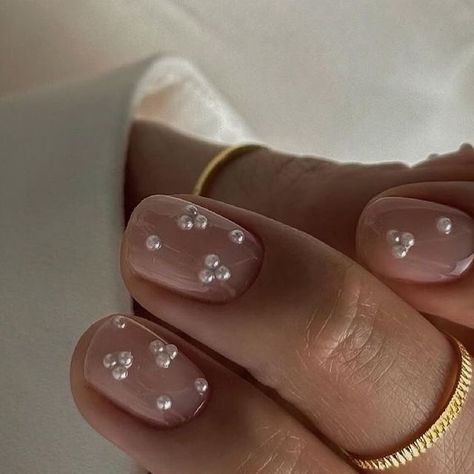 Pearl Sticker Nails, Tiny Pearl Nails, Tiny Pearls On Nails, Gel Nails With Pearls, Hen Do Nails Ideas, Short Nails With Pearls, Nude Pearl Nails, Nude Nails With Pearls, Wedding Manicure For Bride