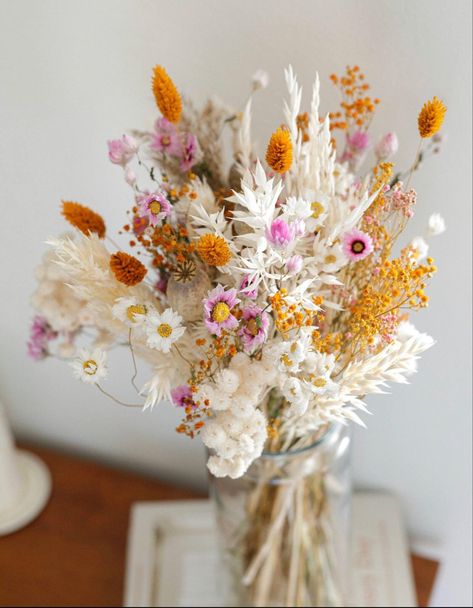 Flower Arrangements Ideas, Boquette Flowers, Dried Bouquet, Nothing But Flowers, Flower Therapy, Beautiful Bouquet Of Flowers, Wildflower Wedding, Dried Flower Bouquet, Dried Flower Arrangements