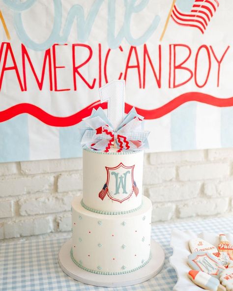 Lexi Greer | Wells is ONE All-American Boy 🇺🇸 Details Pt. 1 📷: @jordannicolephoto Party inspired by @alexishardygreene A special thanks to the… | Instagram One American Boy Birthday, One All American Boy Birthday, All American Boy Birthday Party, Boys First Birthday Cake, Crazy Party, Usa Party, All American Boy, Takes A Village, Baby Boy First Birthday