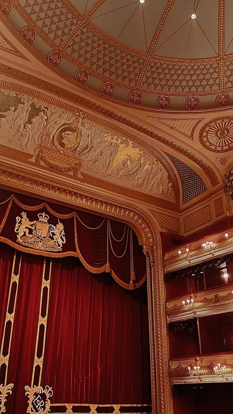 Royal Opera House London Aesthetic, Royal Opera House Aesthetic, Opera London, Opera Aesthetic, Royal Opera House London, Theatre Aesthetic, House In London, Royal Opera House, A Night At The Opera