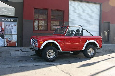 Ford Bronco Convertible - ours is almost done! yay Vintage Ford Bronco Convertible, Red Ford Bronco, Bronco Convertible, Welcome To Your New Home, Old Vintage Cars, Mom Car, Future Cars, Car Goals, Classy Cars