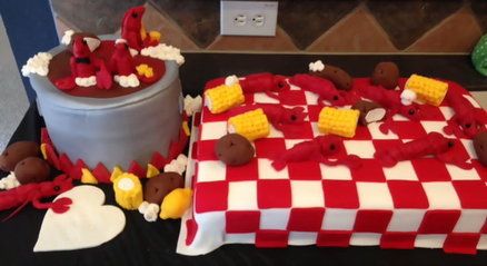 Crawfish Boil Cake - by cakeluvr @ CakesDecor.com - cake decorating website Crawfish Boil Cake, Crawfish Cakes, Crawfish Cake, Shrimp Boil Party, Soiree Ideas, Crawfish Party, Seafood Boil Party, Crawfish Boil Party, Shrimp Boats