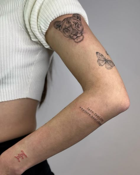 @𝗽𝗲𝗮𝗰𝗵𝘆𝗡𝗶𝗻𝗶 • 𝗰𝗿𝗲𝗱𝗶𝘁𝘀 𝘁𝗼 𝗼𝘄𝗻𝗲𝗿𝘀 Women’s Lion Tattoo, Delicate Lion Tattoo, Fine Line Lioness Tattoo, Fierce Lioness Tattoo, Dainty Lion Tattoo, Mini Lion Tattoo For Women, Lioness Face Tattoo, Lioness Tattoo For Women Arm, Lion Female Tattoo