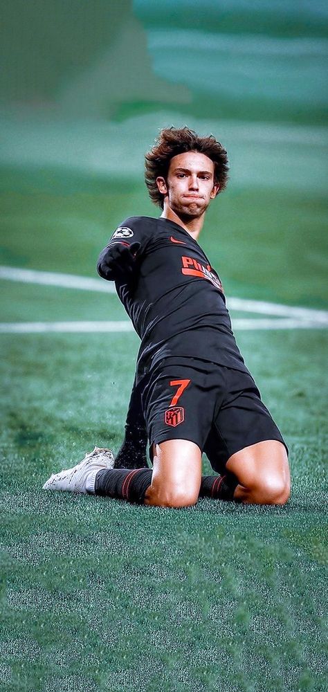 Ios 16 Wallpaper Foot, Joao Felix Wallpaper, David Beckham Style Outfits, Soccer Photography, Cute Football Players, Football Players Images, Soccer Boyfriend, Football Boyfriend, Best Football Players