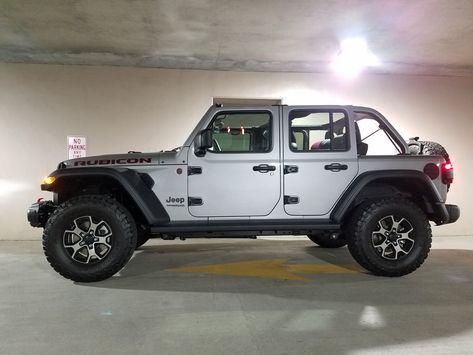 (1) BILLET SILVER Wrangler JL Club | Page 18 | 2018+ Jeep Wrangler Forums (JL / JT) - Pickup Truck, Rubicon, Sahara, Sport, Unlimited - JLwranglerforums.com Jeep Interiors, Best Pickup Truck, Pickup Camper, Truck Storage, Jeep Wrangler Sport, Badass Jeep, Jeep Jl, Jeep Rubicon, Jeep Wrangler Rubicon