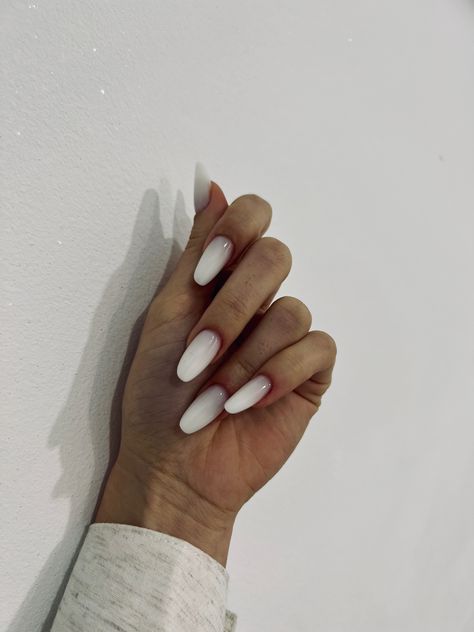 White Russian Manicure, Nails Slim, Slim Nails, White Manicure, Wow Nails, Manicure Nail Designs, Minimalist Nails, Chic Nails, Best Acrylic Nails