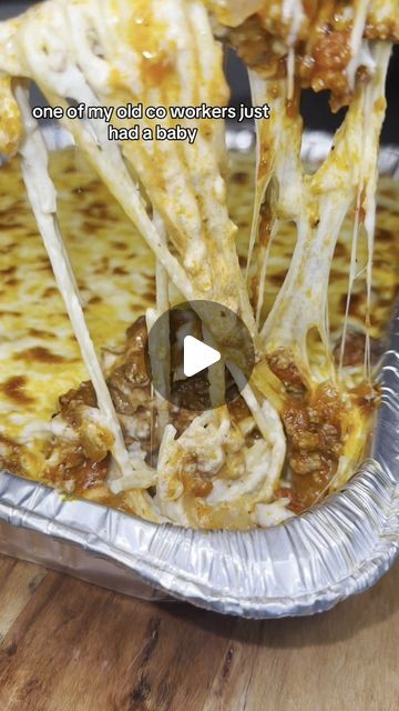 Tiktok Recipes Videos, Cheese Ziti, Spaghetti Pie, Tiktok Recipes, Pasta Meals, Spaghetti Dinner, Homemade Spaghetti Sauce, Boo Thang, Cook Chicken